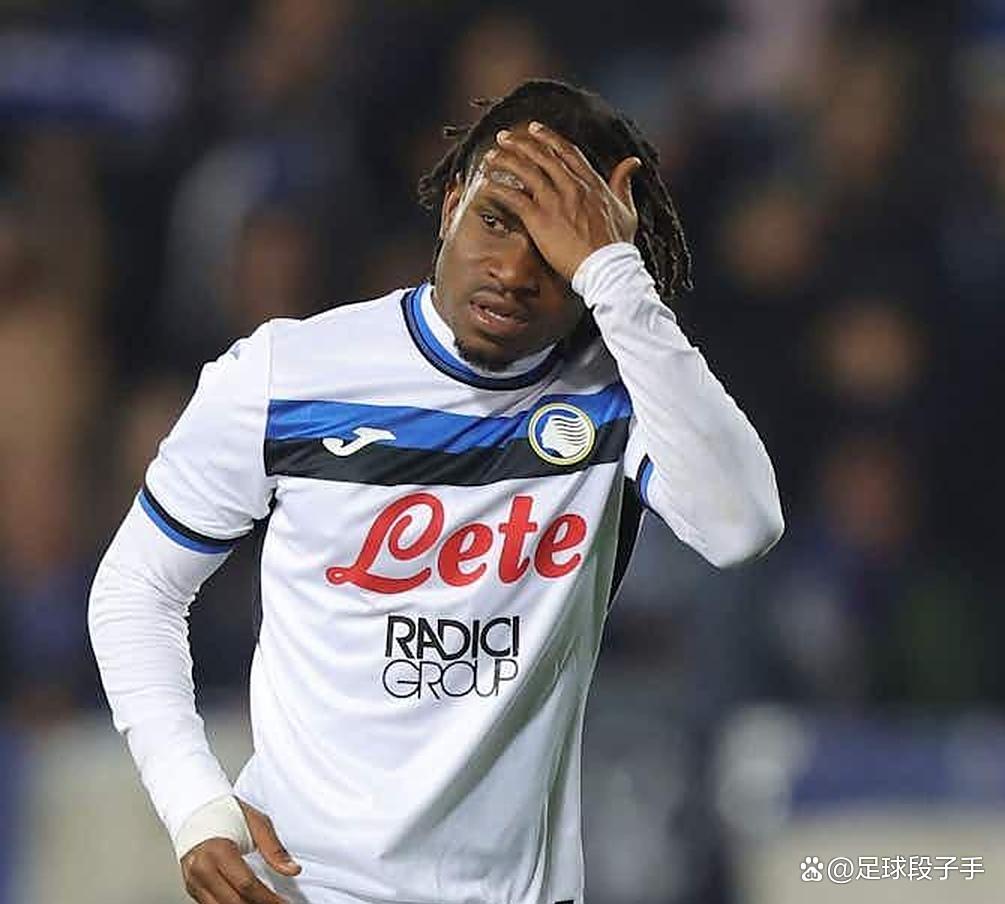 德甲集结日再迎强敌，AC米兰内部沟通，主帅态度——引发热议，更衣室氛围转暖的简单介绍